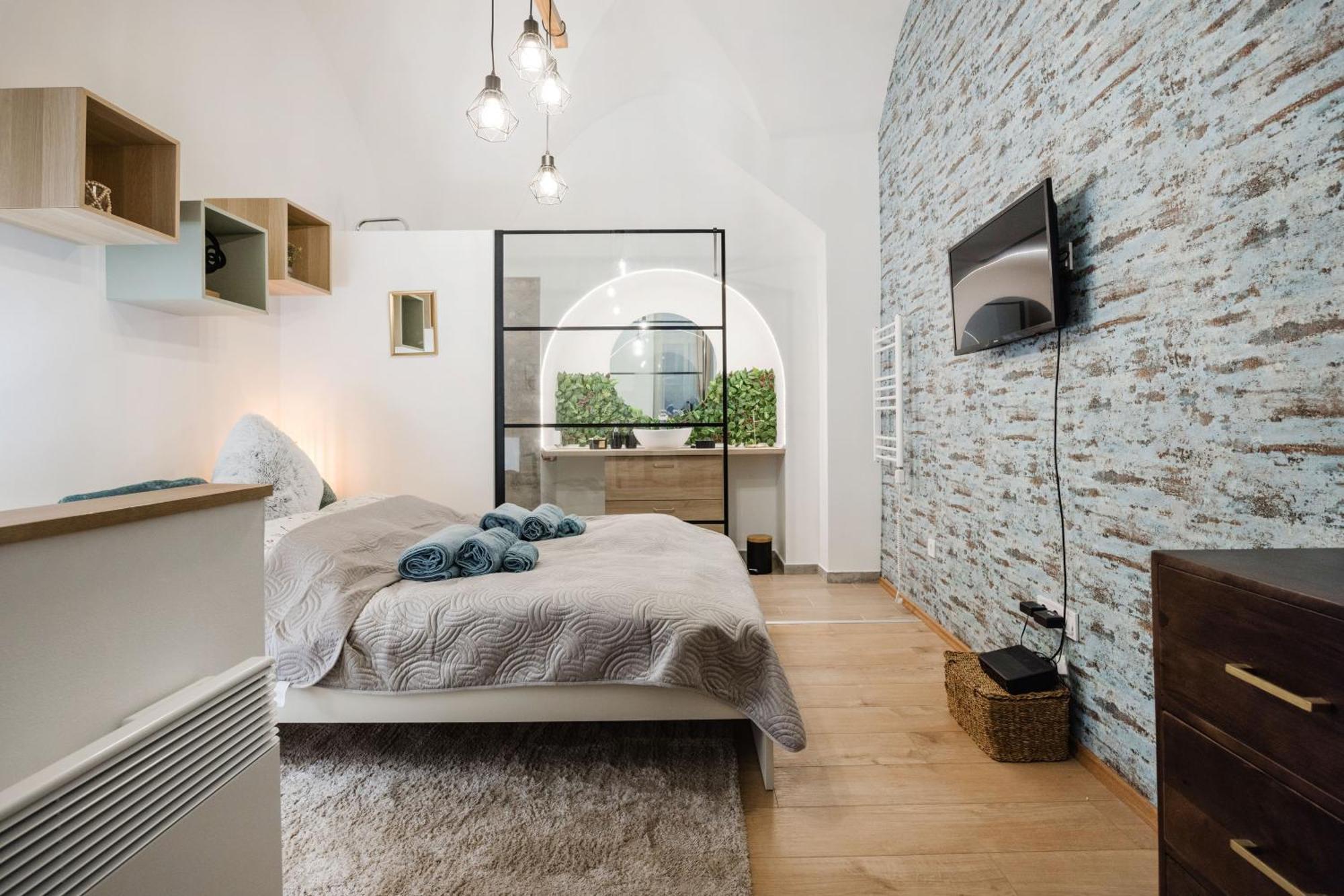 Apartment Charm