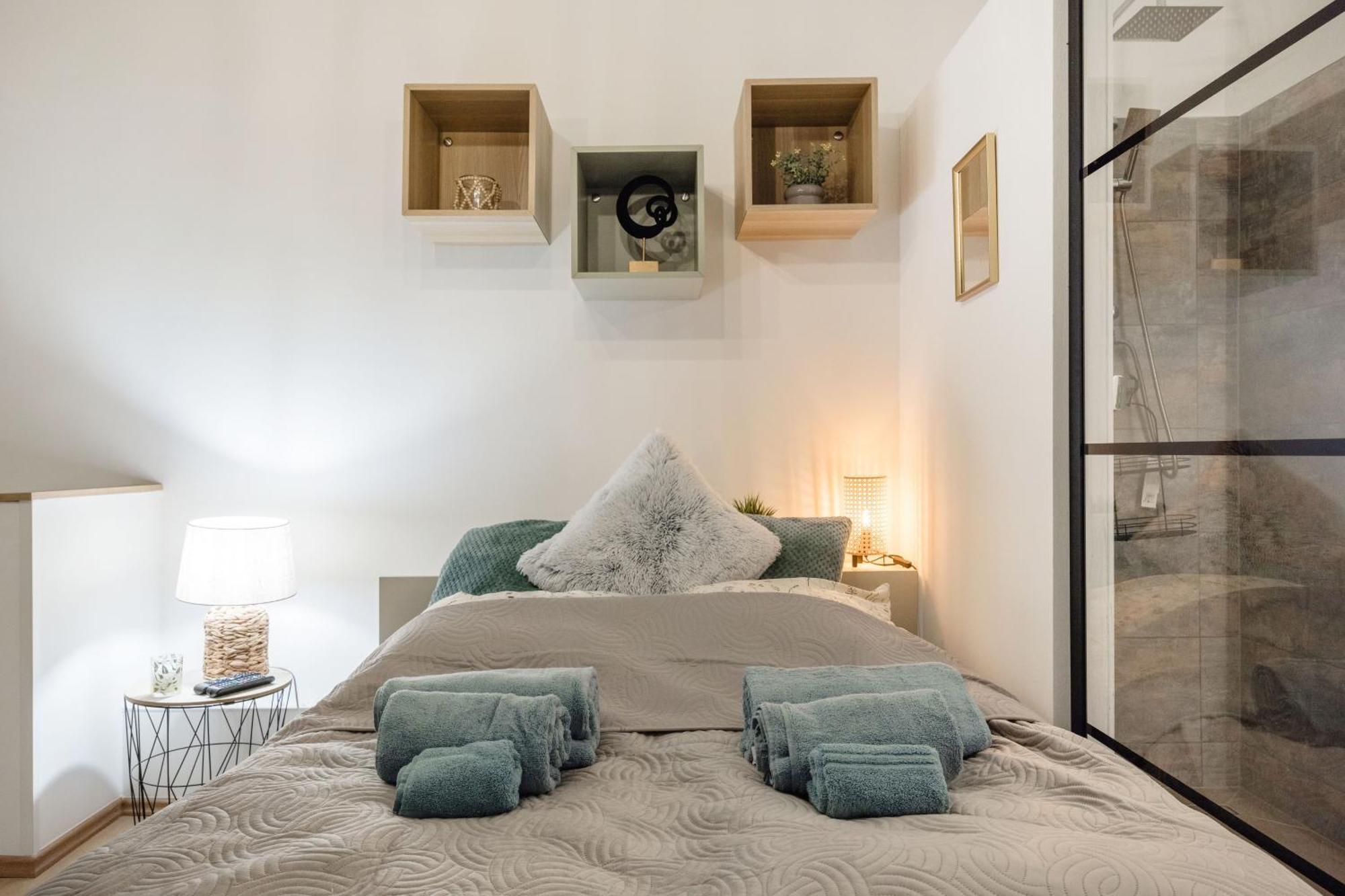 Apartment Charm *